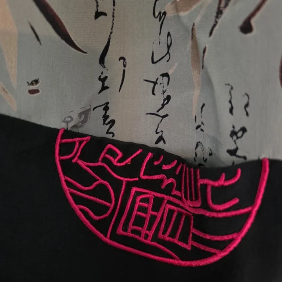 100% Silk Asian-Inspired Scarf Shawl w/ Bamboo & Calligraphy Print - Picture 3 of 4